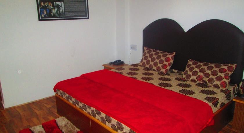 Treebo Trend Celebriti Manali Hotel Vashist ภายนอก รูปภาพ