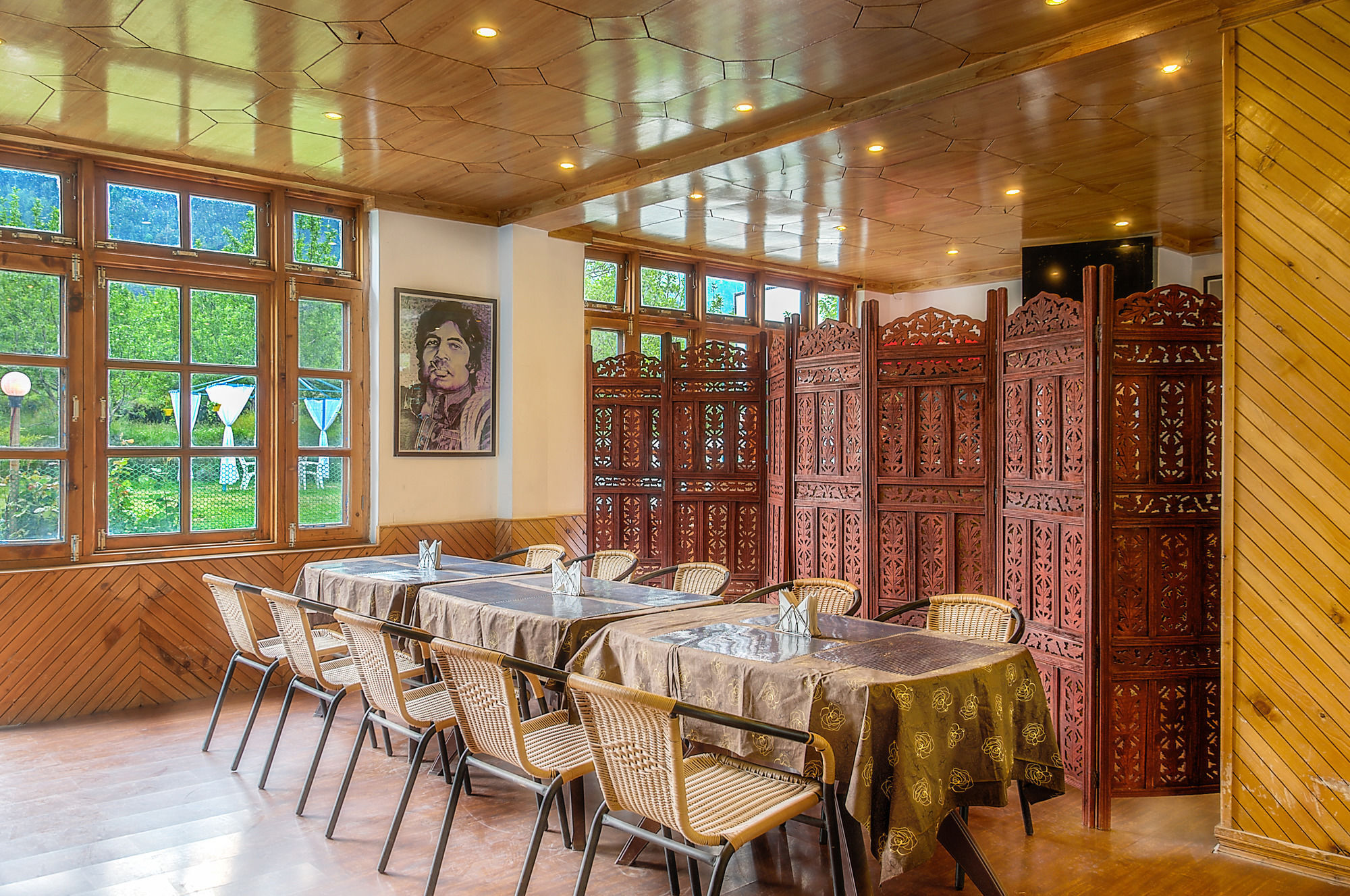 Treebo Trend Celebriti Manali Hotel Vashist ภายนอก รูปภาพ